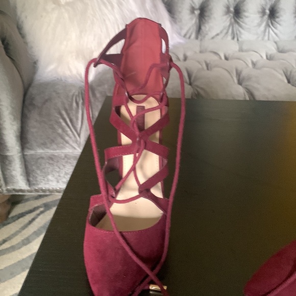 Burgundy faux suede tie up pumps with pointed toe, size 7 - Picture 8 of 9